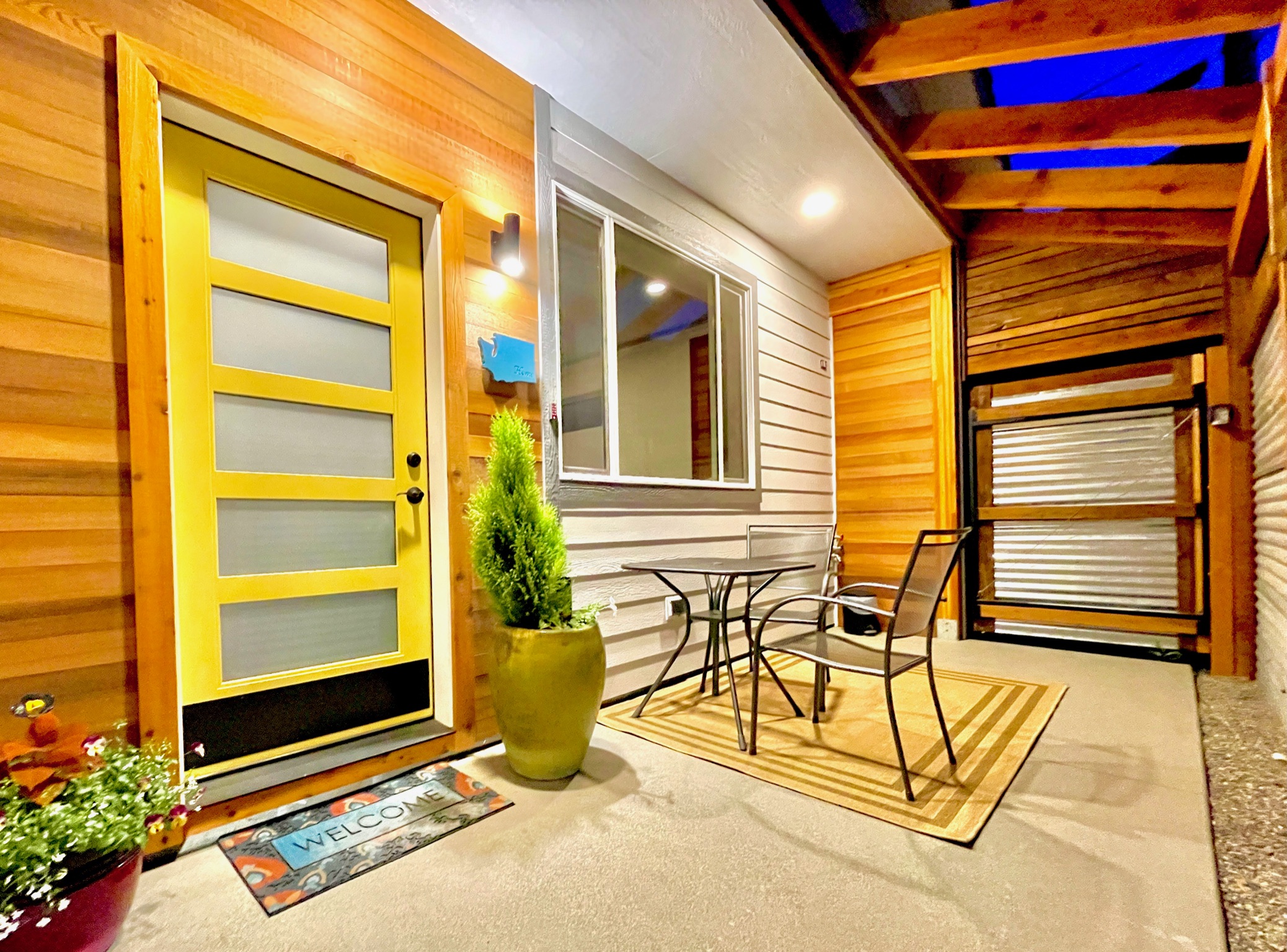 yellow door rental property pictures