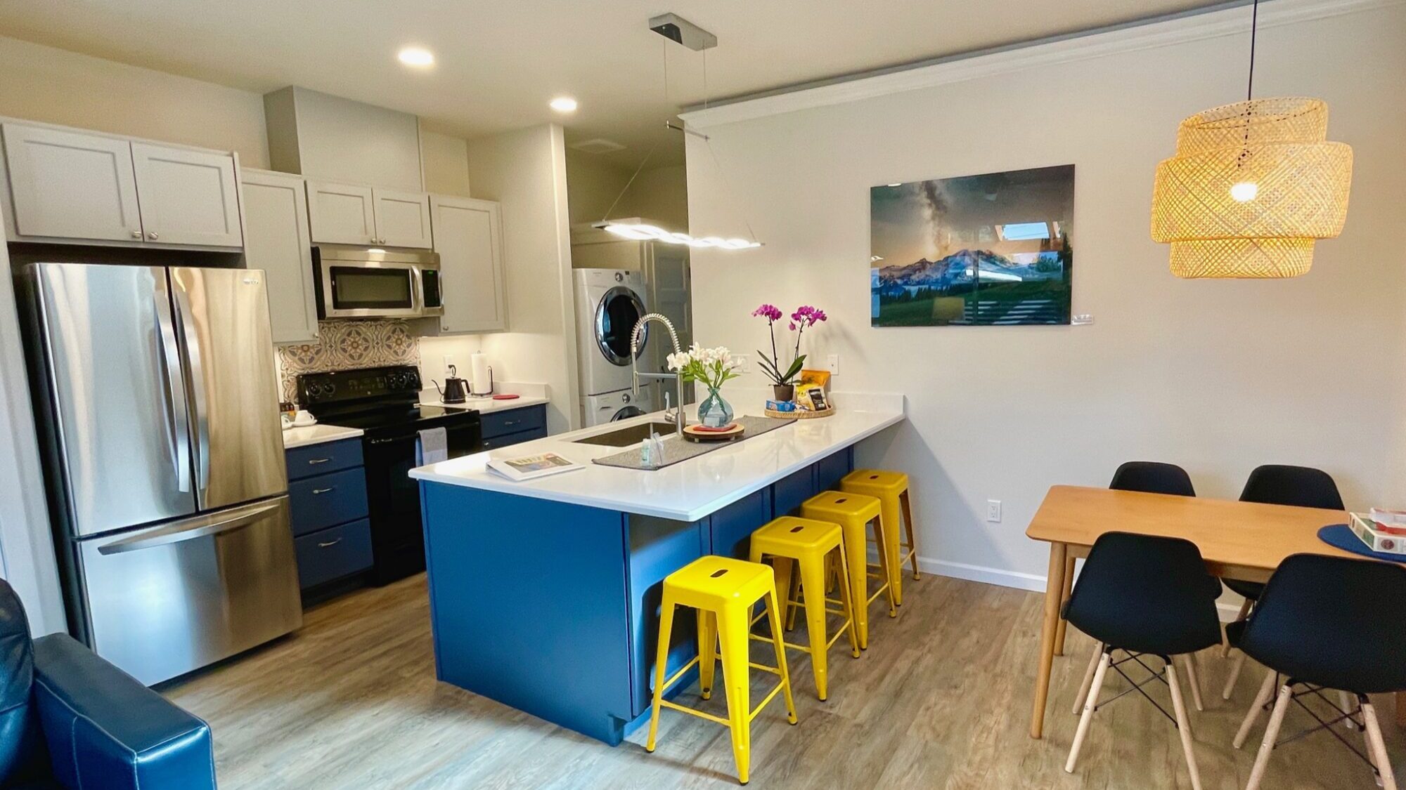 yellow door rental property pictures
