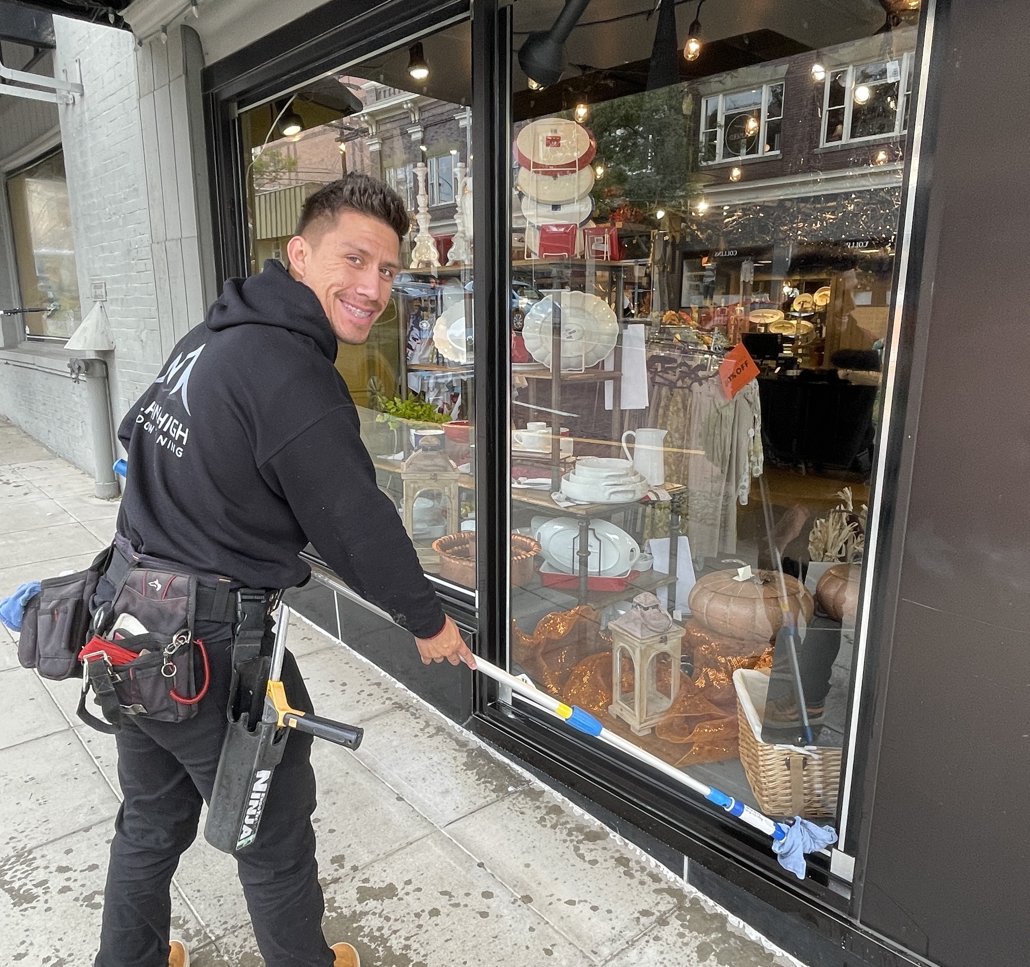 Storefront window cleaning service Wenatchee WA - Alpine High Window Cleaning